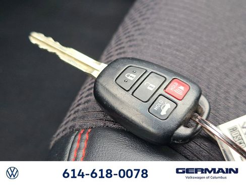 Used 2017 Toyota Camry SE image 41