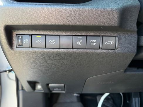Used 2024 Toyota RAV4 XSE w/ Weather Package AWD/4WD image 12