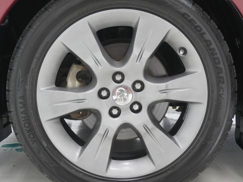 Used 2016 Toyota Sienna SE FWD image 30