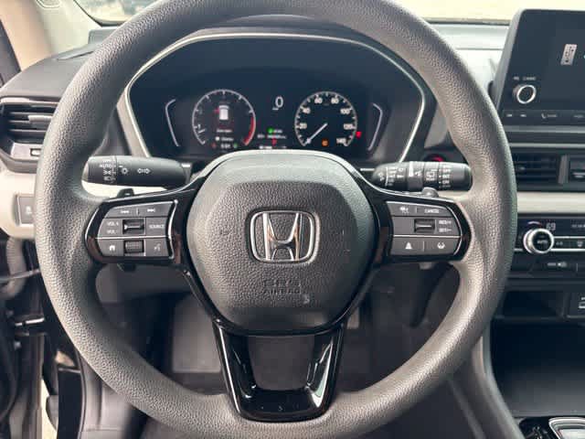 Used 2023 Honda Pilot LX image 14