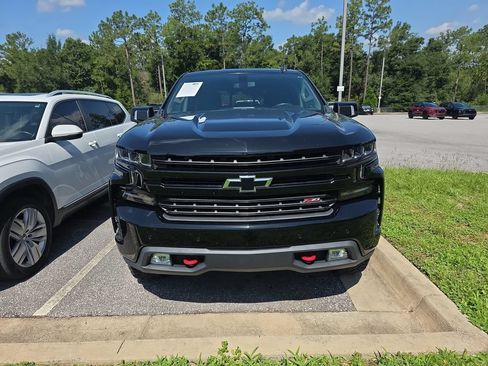 Used 2021 Chevrolet Silverado 1500 LT Trail Boss w/ Convenience Package II AWD/4WD image 2
