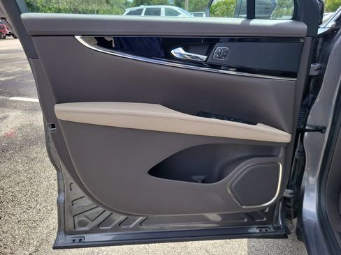 Certified 2023 Lincoln Nautilus FWD w/ Premium Package image 17