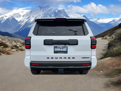 New 2026 Toyota 4Runner TRD Off-Road image 4