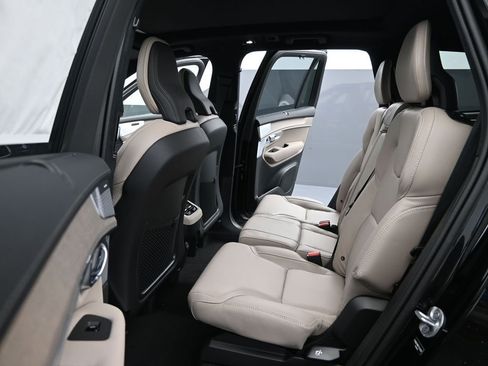 New 2026 Volvo XC90 B6 Ultra w/ Lounge Package AWD/4WD image 21