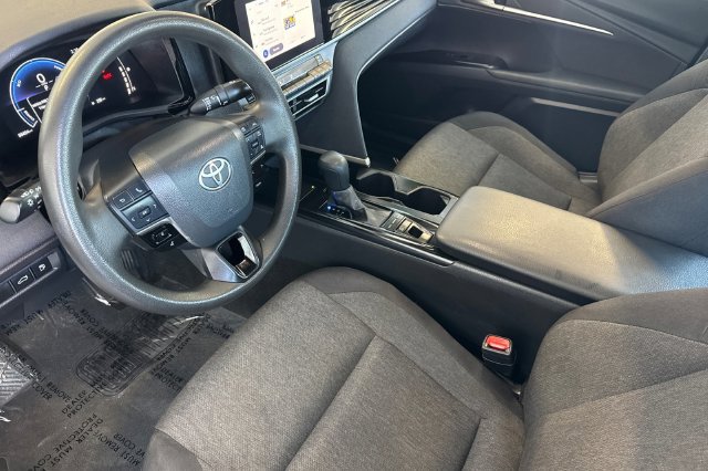 Certified 2025 Toyota Camry LE FWD image 12