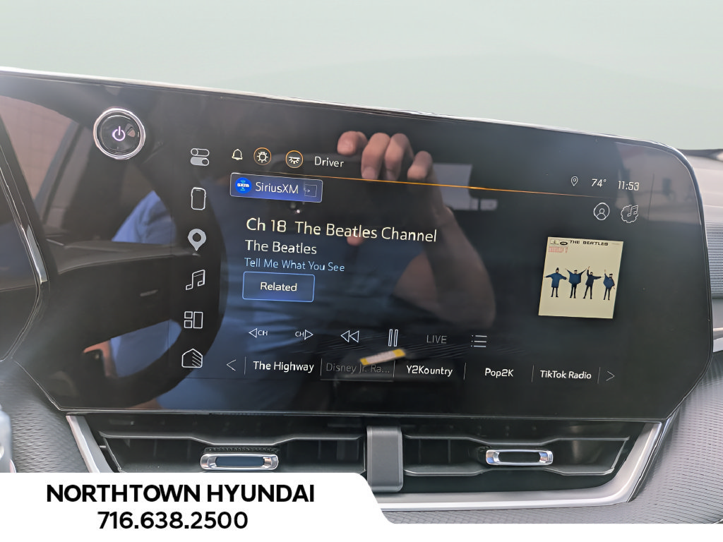 Used 2025 Chevrolet Equinox LT w/ Safety and Technology Package AWD/4WD image 22