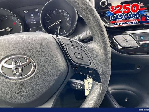 Used 2021 Toyota C-HR LE FWD image 18