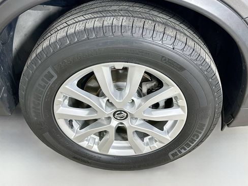 Used 2019 Nissan Rogue S w/ Special Edition Package AWD/4WD image 10