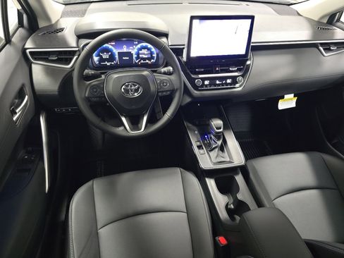 New 2026 Toyota Corolla Cross XLE image 25