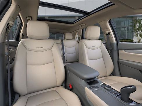 New 2026 Cadillac XT5 Premium Luxury w/ Driver Assist Package image 16