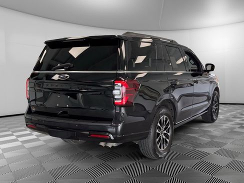 Used 2023 Ford Expedition Limited image 8