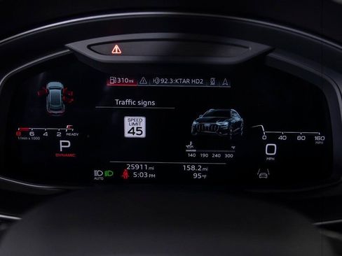 Used 2023 Audi Q8 Prestige image 22