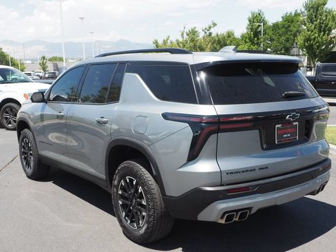 Used 2025 Chevrolet Traverse Z71 w/ Driver Confidence Package AWD/4WD image 5