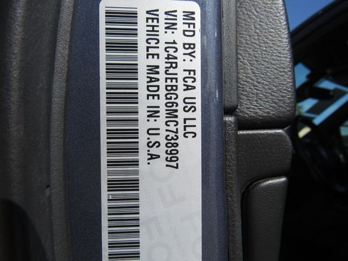 Used 2021 Jeep Grand Cherokee Limited X image 30