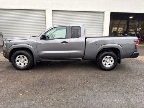 Used 2025 Nissan Frontier S image 2