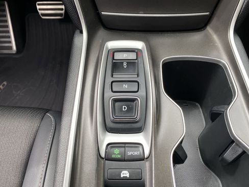 Used 2022 Honda Accord Sport image 27