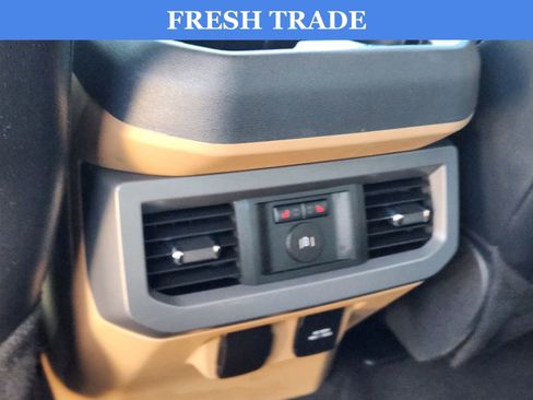 Used 2024 Ford F350 Lariat image 33