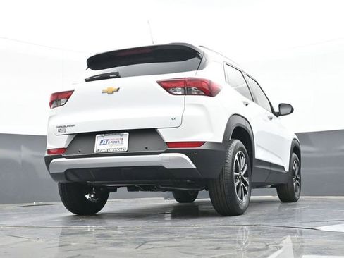 New 2026 Chevrolet TrailBlazer LT w/ Driver Confidence Package FWD image 46