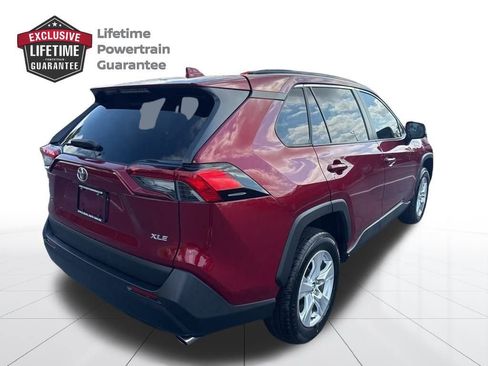 Used 2021 Toyota RAV4 XLE image 4