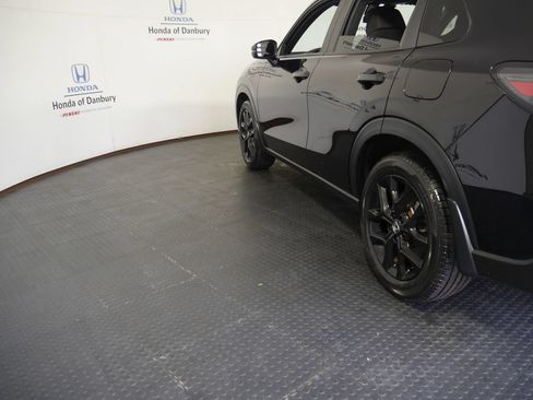 Certified 2024 Honda HR-V Sport image 11