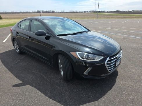 Used 2017 Hyundai Elantra Value Edition FWD image 2