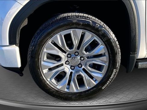 Used 2022 GMC Sierra 1500 Denali w/ Denali Premium Package image 33