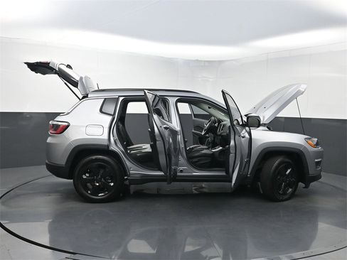 Used 2019 Jeep Compass Latitude w/ Popular Equipment Group image 35