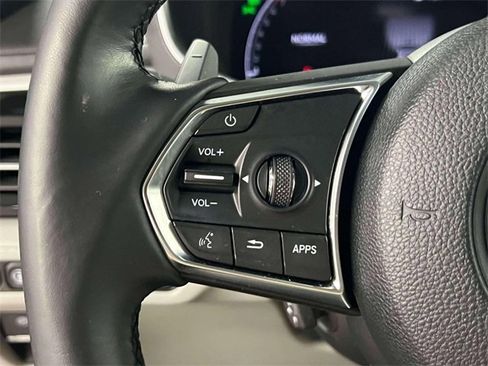 Used 2023 Acura MDX SH-AWD w/ Technology Package image 19