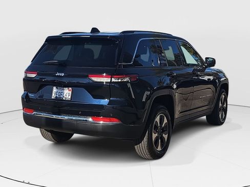 Used 2023 Jeep Grand Cherokee 4WD 4xe image 3