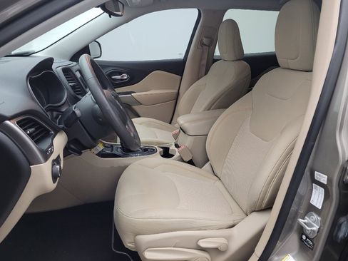 Used 2021 Jeep Cherokee Latitude image 17