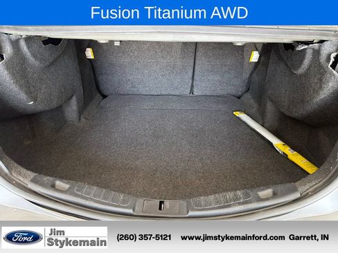 Used 2020 Ford Fusion Titanium AWD/4WD image 38