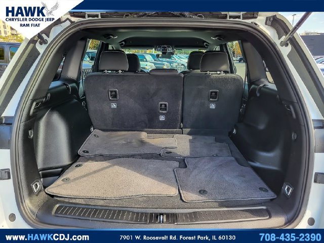 Certified 2025 Jeep Grand Cherokee Laredo AWD/4WD image 25
