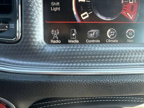Used 2015 Dodge Challenger SRT Hellcat RWD image 17