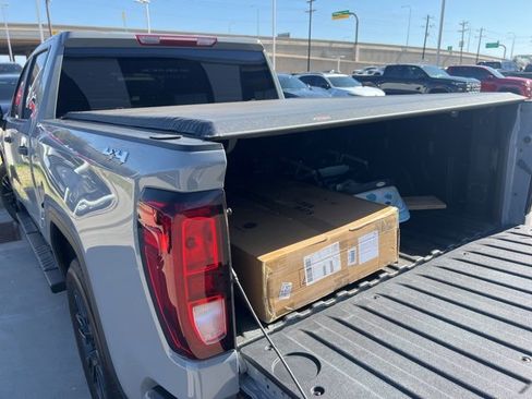 Used 2024 GMC Sierra 1500 Pro w/ Graphite Edition image 5