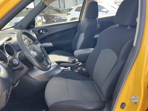 Used 2016 Nissan Juke S FWD image 17