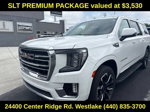 Used 2022 GMC Yukon XL SLT w/ SLT Premium Package AWD/4WD image 3