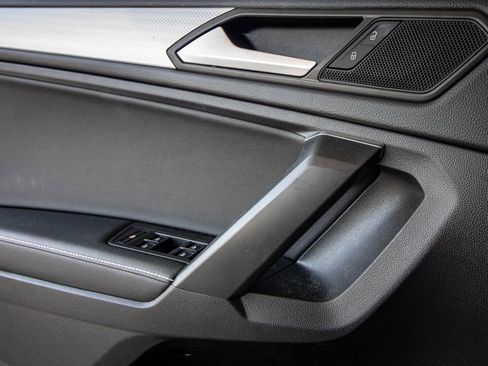 Used 2023 Volkswagen Tiguan S image 21