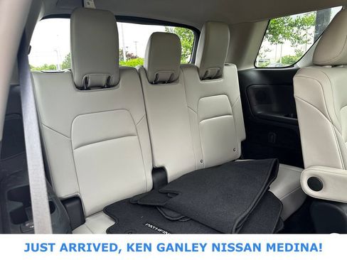 Certified 2023 Nissan Pathfinder SL w/ SL Premium Package AWD/4WD image 21