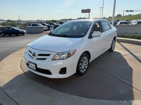 Used 2012 Toyota Corolla LE FWD image 10