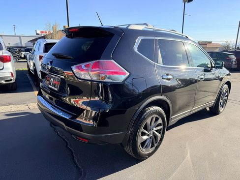 Used 2016 Nissan Rogue SL w/ SL Premium Package image 4