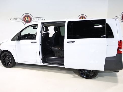 Used 2023 Mercedes-Benz Metris Passenger image 27