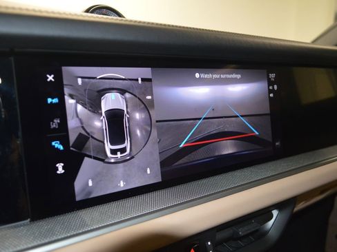 New 2026 Porsche Cayenne Coupe AWD/4WD image 32