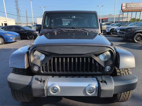 Used 2014 Jeep Wrangler Sahara w/ Trailer Tow Group AWD/4WD image 8