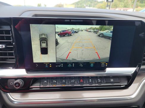 Used 2022 Chevrolet Silverado 1500 High Country w/ Z71 Off-Road Package image 45