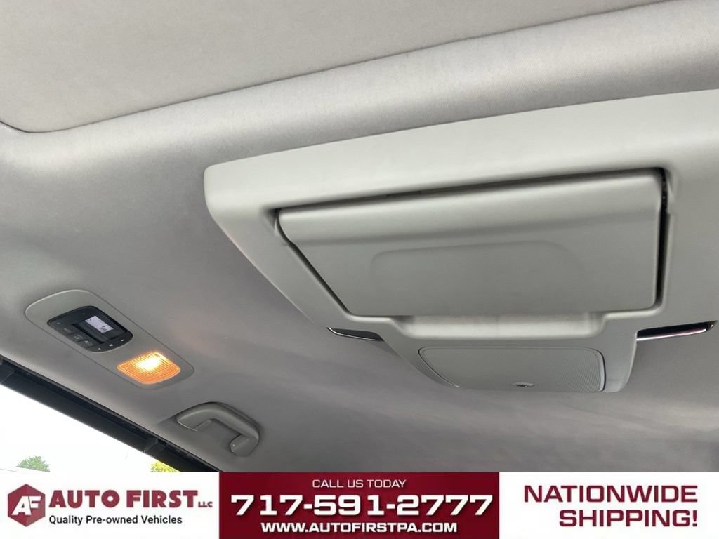 Used 2018 Honda Odyssey Elite image 25