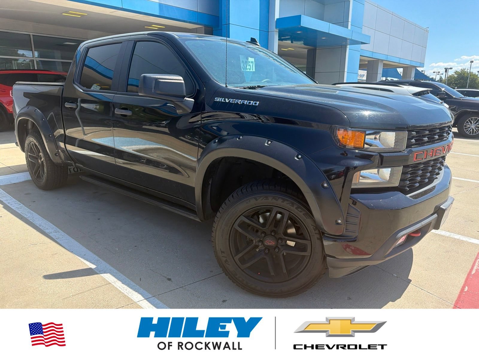 Used 2022 Chevrolet Silverado 1500 Custom w/ Safety Confidence Package RWD image 1