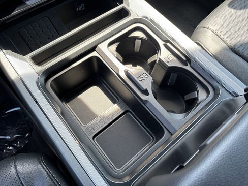Used 2023 Ford F250 Lariat w/ Sport Appearance Package AWD/4WD image 19