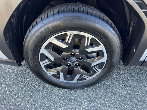 Certified 2025 Subaru Forester Premium image 6