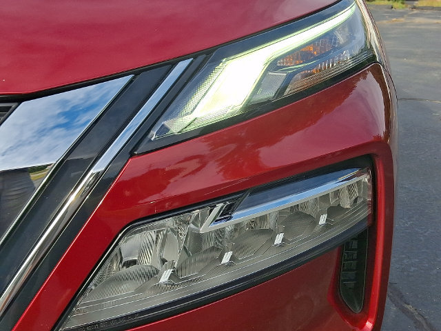 Used 2023 Nissan Rogue SV w/ SV Premium B Package AWD/4WD image 9