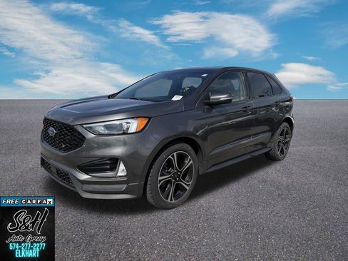 Used 2019 Ford Edge ST w/ Cold Weather Package image 3